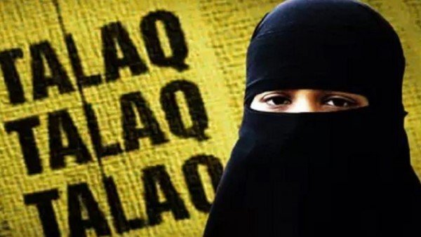 Case against man for giving instant triple talaq to wife Case against man for giving instant triple talaq to wife