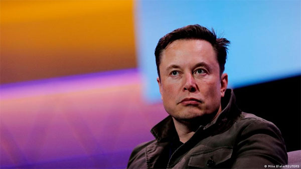 Musk warns of Twitter bankruptcy as executives quit Musk warns of Twitter bankruptcy as executives quit