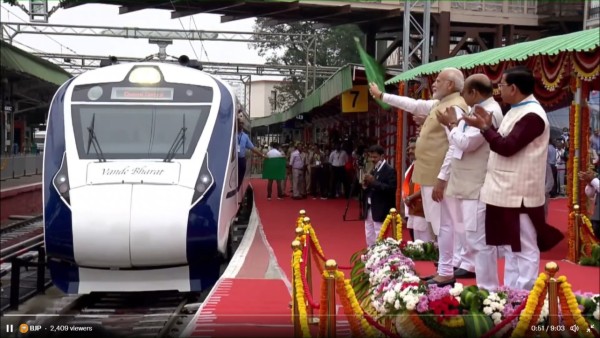 PM Modi flags off Vande Bharat Express at KSR railway station in Bengaluru PM Modi flags off Vande Bharat Express at KSR railway station in Bengaluru