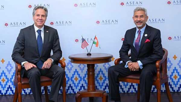 Jaishankar discusses Ukraine conflict Indo-Pacific with US Secretary of State Blinken in Cambodia Jaishankar discusses Ukraine conflict Indo-Pacific with US Secretary of State Blinken in Cambodia