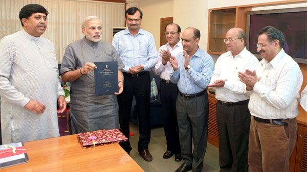 Modi released ‘Bharat Nu Samvidhan’ Modi released ‘Bharat Nu Samvidhan’