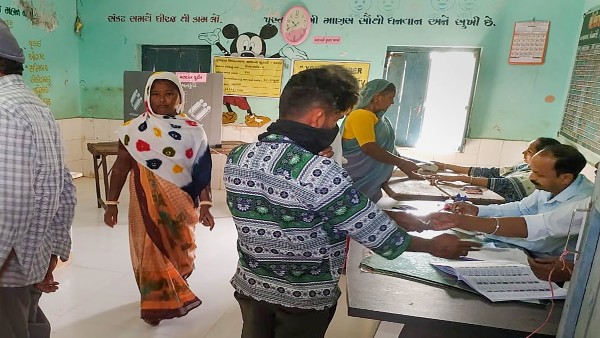 From Shimla to Surat urban apathy continues unabated: ECs message for Gujarat voters ahead of phase 2 From Shimla to Surat urban apathy continues unabated: ECs message for Gujarat voters ahead of phase 2