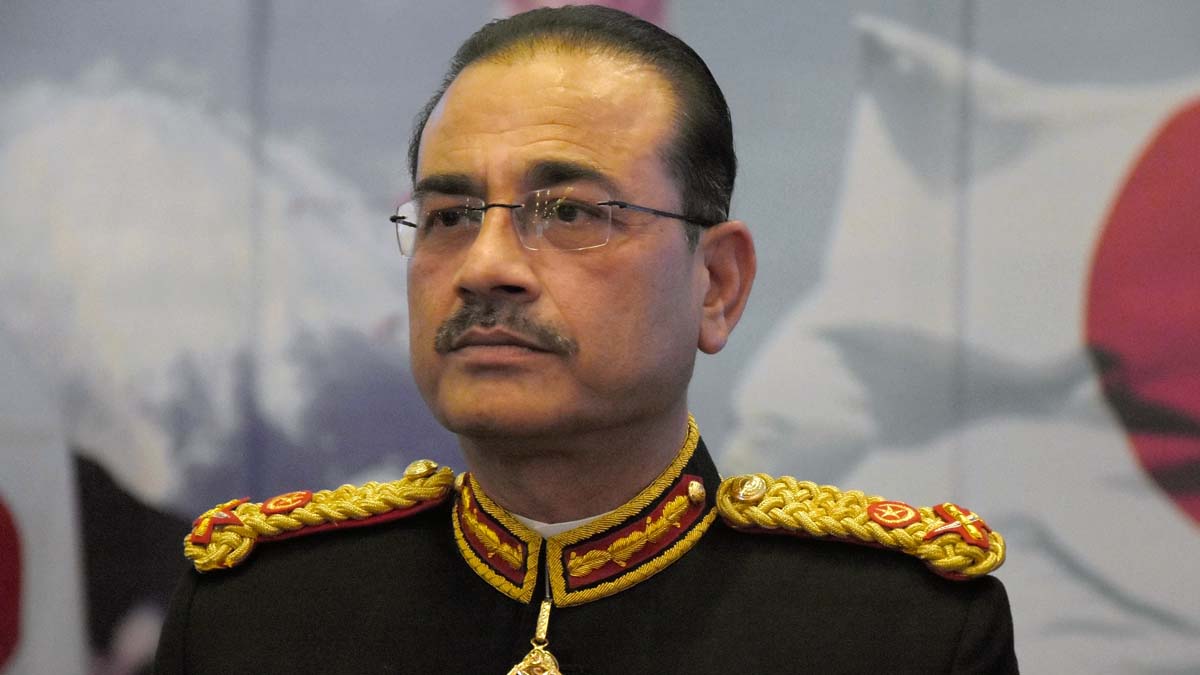 OPINION: Keeping Generals Off Politics In Pakistan