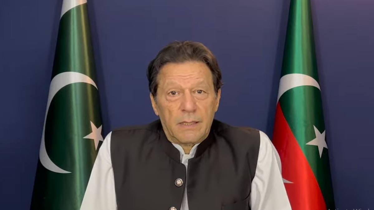 Pakistan Police May Launch 'Grand Operation' Against 'Terrorists' Hiding In Imran Khan's Home