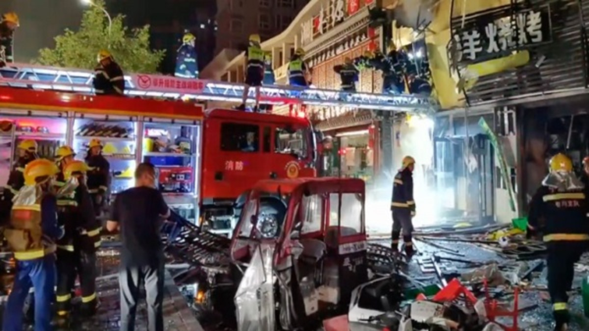 China Cooking Gas Explosion Kills 31 People At A Barbecue Restaurant