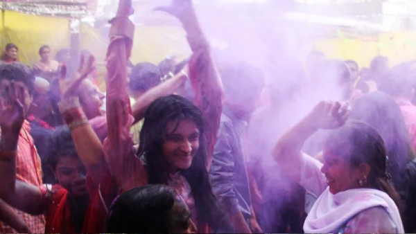Pakistan HEC Retracts Controversial Holi Letter After Severe Criticism Pakistan HEC Retracts Controversial Holi Letter After Severe Criticism