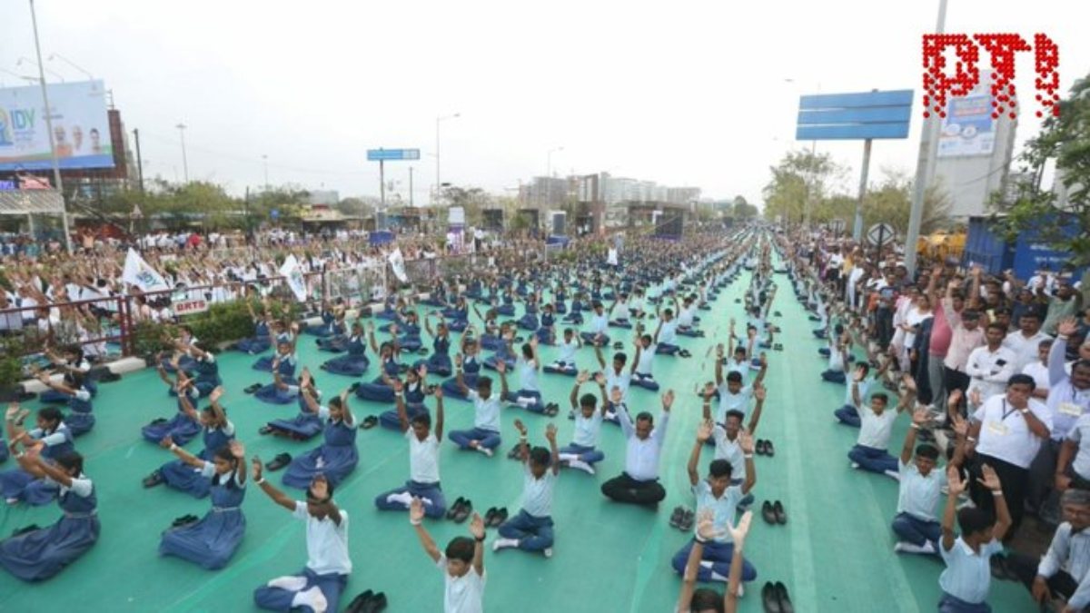 Yoga Day Event In Surat Sets New Guinness World Record Gujarat