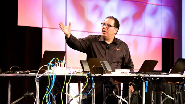 Kevin Mitnick, Formerly the Worlds Most-Wanted Hacker, Dies at 59