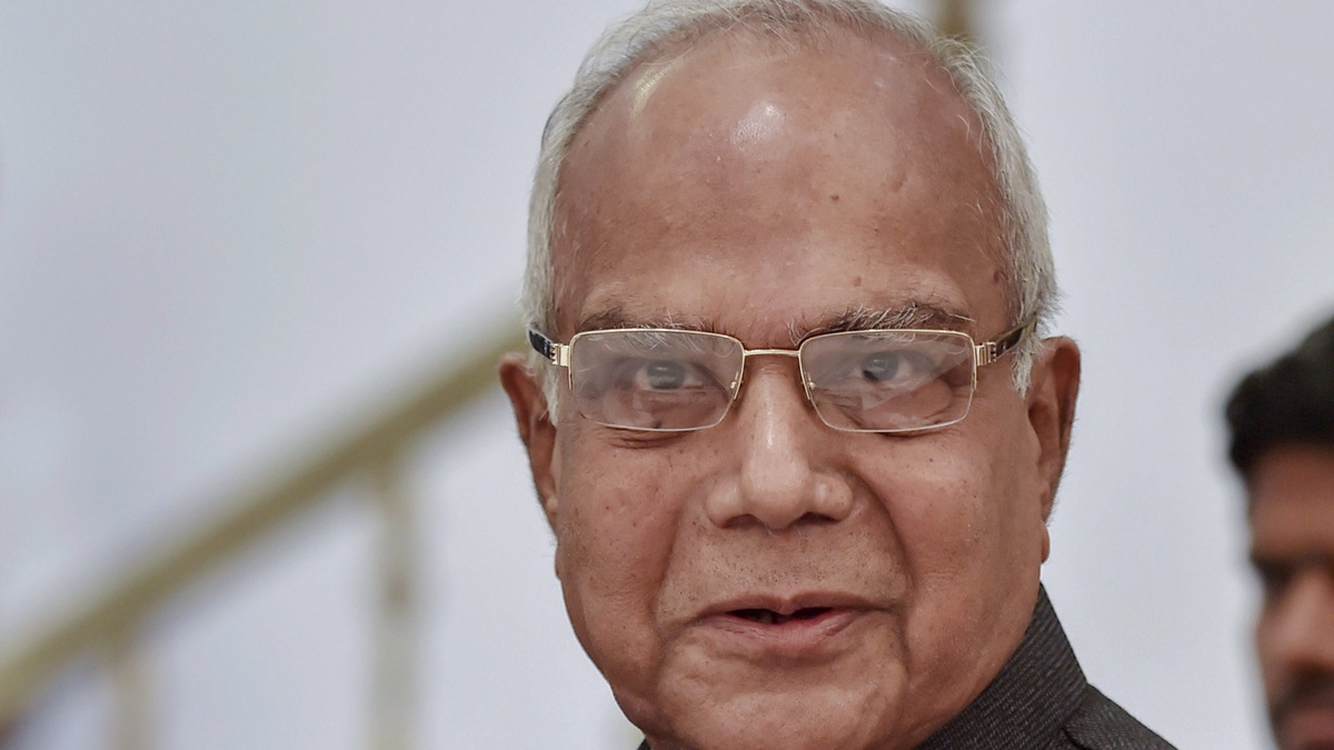 Stick To Train Travel, Stay At UT Guest House Chandigarh Admin Bars