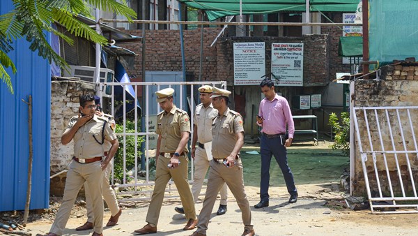 Policing By ‘Panchang’: UP DGP Asks Officers To Hindu Almanac To Control Crimes