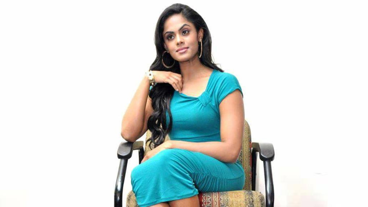 1200px x 675px - Malayalam Actress Karthika Nair Gets Engaged; To Announce Marriage Date  Soon - Oneindia News