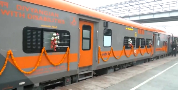 Inside Pics Of Amrit Bharat Express Train: Check Ticket Fares, Features And  Routes - Oneindia News