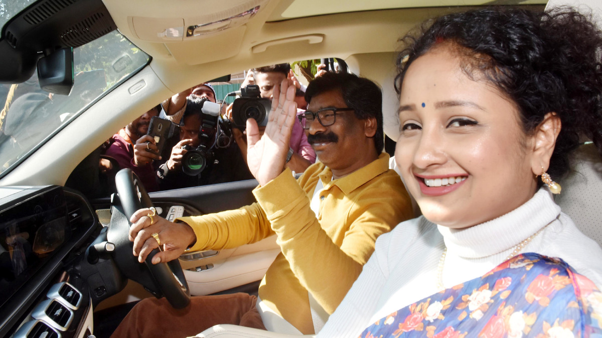 Who Is Kalpana Soren? Likely CM Of Jharkhand After Hemant Soren; Know Her Education, Networth, Other Details - Oneindia News