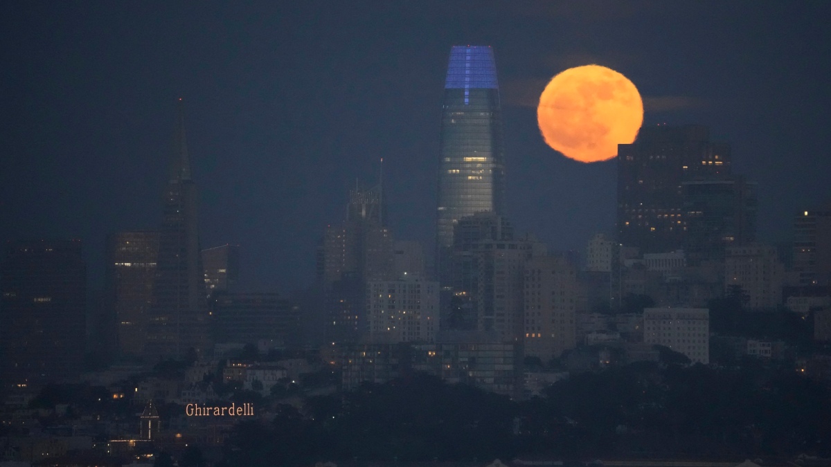 Strawberry Moon's Timing In India When Will It Light Up The Sky? Will
