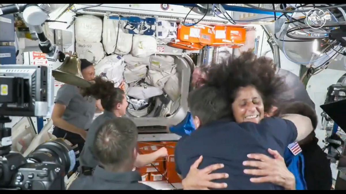 Boeing Contemplates Temporary Layoffs During Machinists' Strike