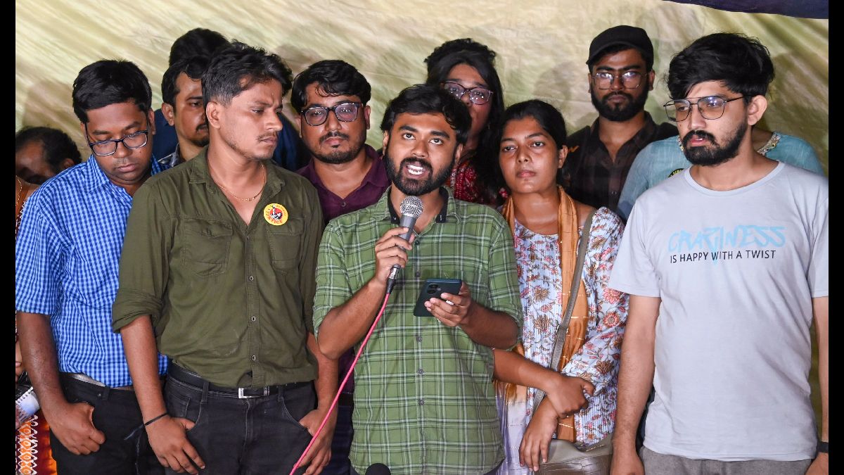 Agitating Doctors in West Bengal Continue Cease Work After Unresolved Meeting