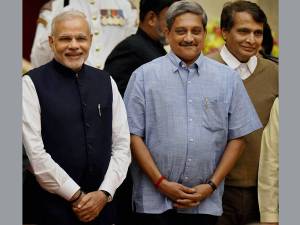 Modi Effect: Parrikar goes Aam Aadmi way