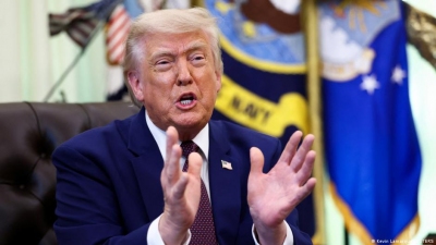 US: President Trump Pardons 11 People