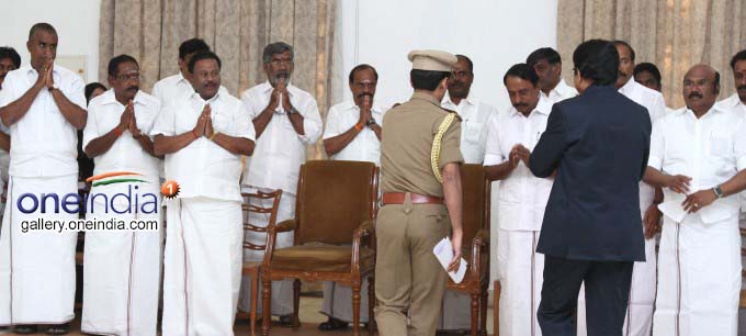 Photo Gallery: E Palaniswami Sworn In As Tamil Nadu Chief Minister Photo Gallery: E Palaniswami Sworn In As Tamil Nadu Chief Minister
