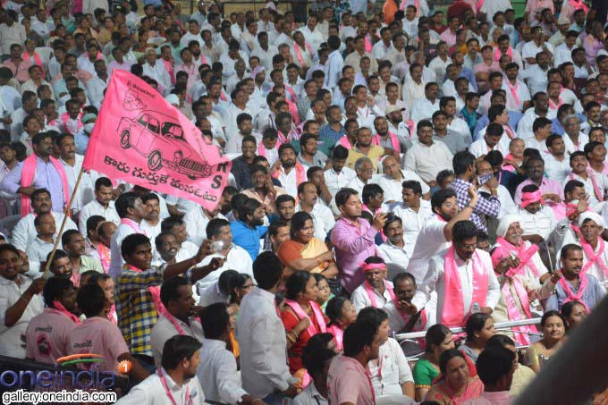 Telangana CM KCR Addresses Farmers In Warangal Telangana CM KCR Addresses Farmers In Warangal