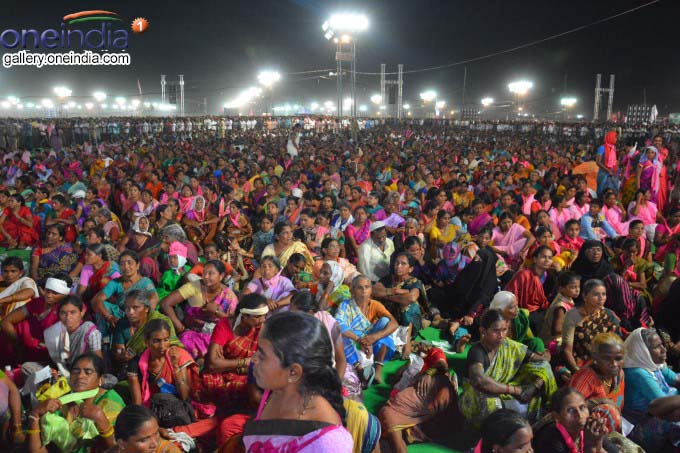 Telangana CM KCR Addresses Farmers In Warangal Telangana CM KCR Addresses Farmers In Warangal