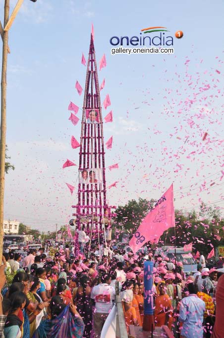 Telangana CM KCR Addresses Farmers In Warangal Telangana CM KCR Addresses Farmers In Warangal