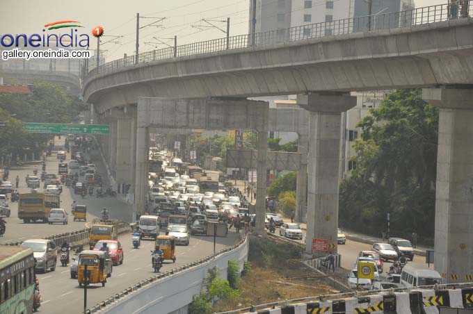Youths Protest At Chennai Kathipara Flyover Youths Protest At Chennai Kathipara Flyover