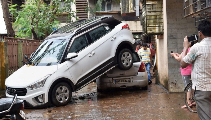 Heavy Rain Lashes Mumbai Heavy Rain Lashes Mumbai