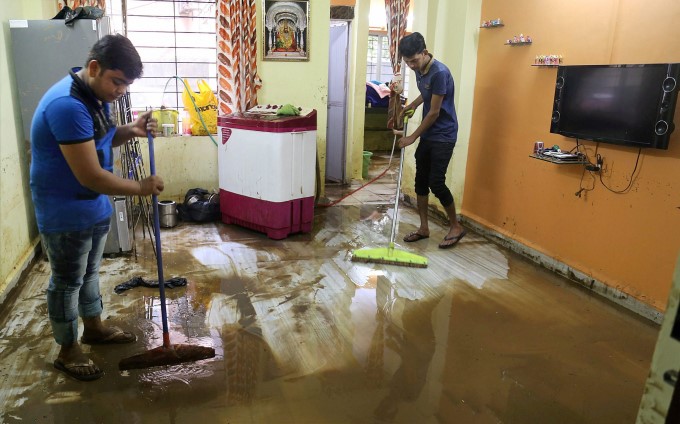 Heavy Rain Lashes Mumbai Heavy Rain Lashes Mumbai