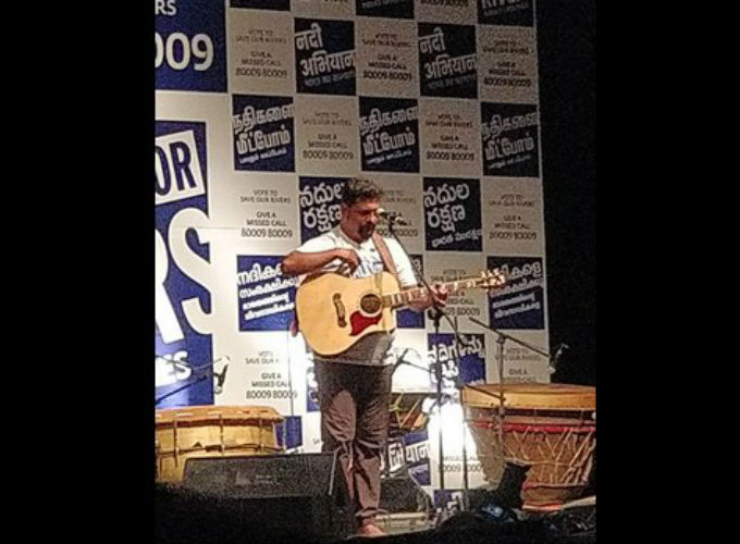 Jaggi Vasudev's The Rally For Rivers Camapaign Held In Bangaluru Jaggi Vasudev's The Rally For Rivers Camapaign Held In Bangaluru