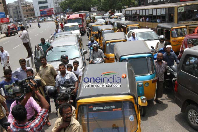 Pro Anitha Protests Brings Chennai To A Standstill Pro Anitha Protests Brings Chennai To A Standstill