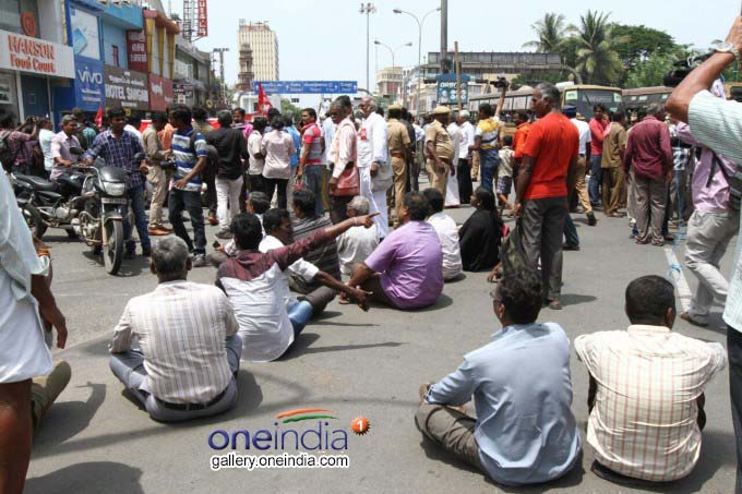 Pro Anitha Protests Brings Chennai To A Standstill Pro Anitha Protests Brings Chennai To A Standstill
