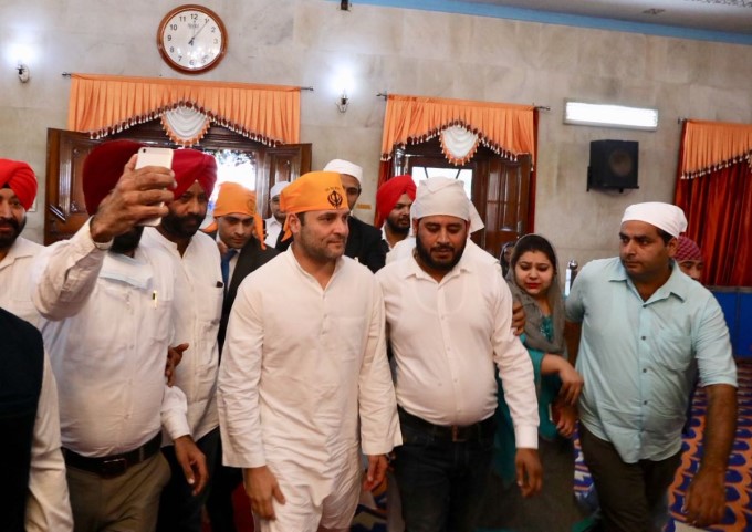Photo Gallery: Congress Party Election Campaign In Himachal Pradesh 2017 Photo Gallery: Congress Party Election Campaign In Himachal Pradesh 2017