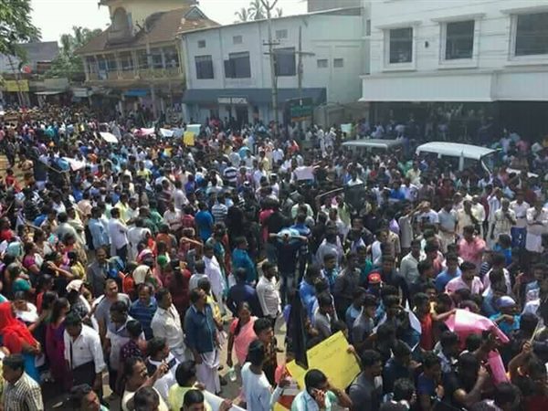 Fishermen Families Protest In Kanyakumari Fishermen Families Protest In Kanyakumari
