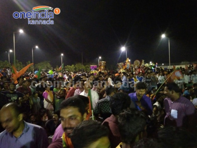 PM Modi Celebrates Gujarat And Himachal Victory In Mangaluru PM Modi Celebrates Gujarat And Himachal Victory In Mangaluru
