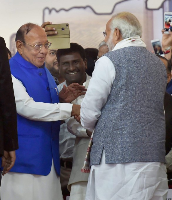 Vijay Rupani Takes Sworn In As Gujarat Chief Minister Vijay Rupani Takes Sworn In As Gujarat Chief Minister