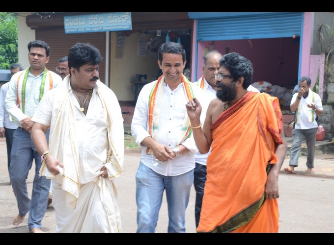 Shiroor Seer Lakshmivara Tirtha Swamiji (1963-2018) Shiroor Seer Lakshmivara Tirtha Swamiji (1963-2018)