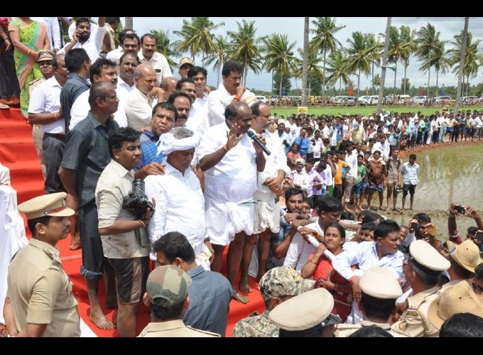 Kumaraswamy Plant Rice Paddy Today In Mandya District Sitapur Kumaraswamy Plant Rice Paddy Today In Mandya District Sitapur