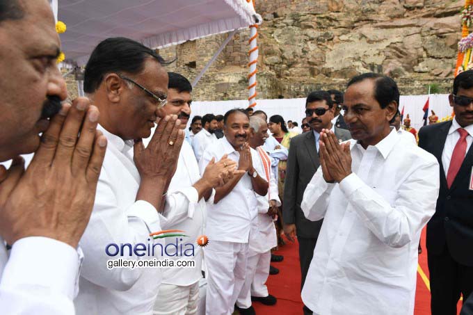 Telangana CM KCR Unfurls Tricolor At Golconda Fort Telangana CM KCR Unfurls Tricolor At Golconda Fort