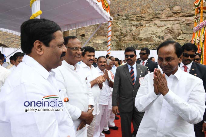 Telangana CM KCR Unfurls Tricolor At Golconda Fort Telangana CM KCR Unfurls Tricolor At Golconda Fort