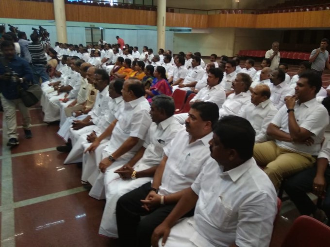 DMK Meeting Adopts 8 Resolutions DMK Meeting Adopts 8 Resolutions