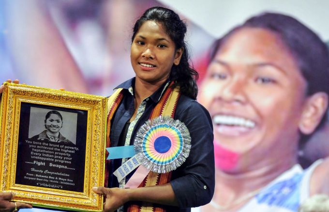 News In Photos (25 September 2018) | Photos Of Top News Today - Oneindia Gallery News In Photos (25 September 2018) | Photos Of Top News Today - Oneindia Gallery
