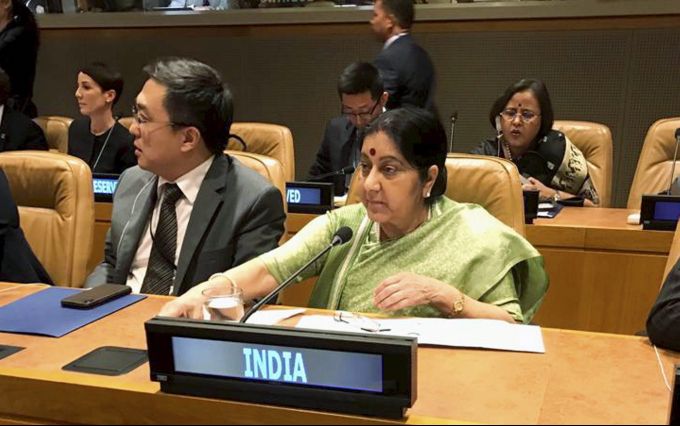 News In Photos (26 September 2018) | Photos Of Top News Today - Oneindia Gallery News In Photos (26 September 2018) | Photos Of Top News Today - Oneindia Gallery