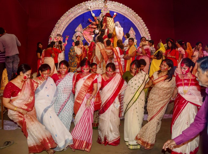 Durga Puja 2018 - Latest Durga Puja Festival Pictures And Images Durga Puja 2018 - Latest Durga Puja Festival Pictures And Images