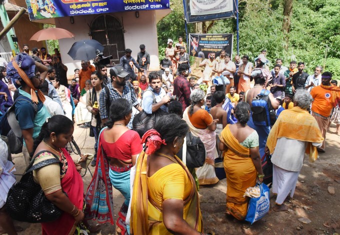 Massive Protest Against SC Verdict At Sabarimala Massive Protest Against SC Verdict At Sabarimala