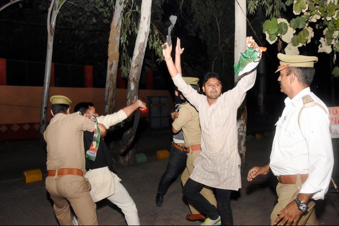 News In Photos (14 October 2018) | Photos Of Top News Today - Oneindia Gallery News In Photos (14 October 2018) | Photos Of Top News Today - Oneindia Gallery