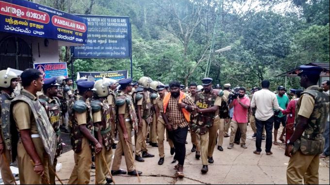 News In Photos (17 October 2018) | Photos Of Top News Today - Oneindia Gallery News In Photos (17 October 2018) | Photos Of Top News Today - Oneindia Gallery