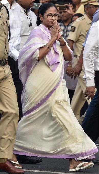 News In Photos (23 October 2018) | Photos Of Top News Today - Oneindia Gallery News In Photos (23 October 2018) | Photos Of Top News Today - Oneindia Gallery