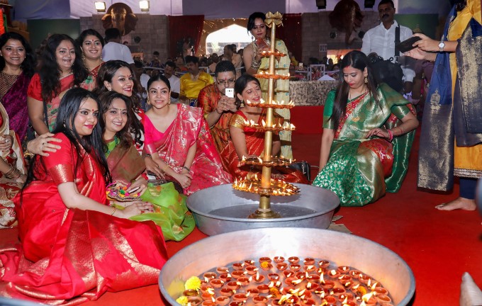 Durga Puja 2018 - Latest Durga Puja Festival Pictures And Images Durga Puja 2018 - Latest Durga Puja Festival Pictures And Images