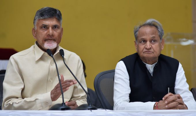 News In Photos (10 November 2018) | Photos Of Top News Today - Oneindia Gallery News In Photos (10 November 2018) | Photos Of Top News Today - Oneindia Gallery